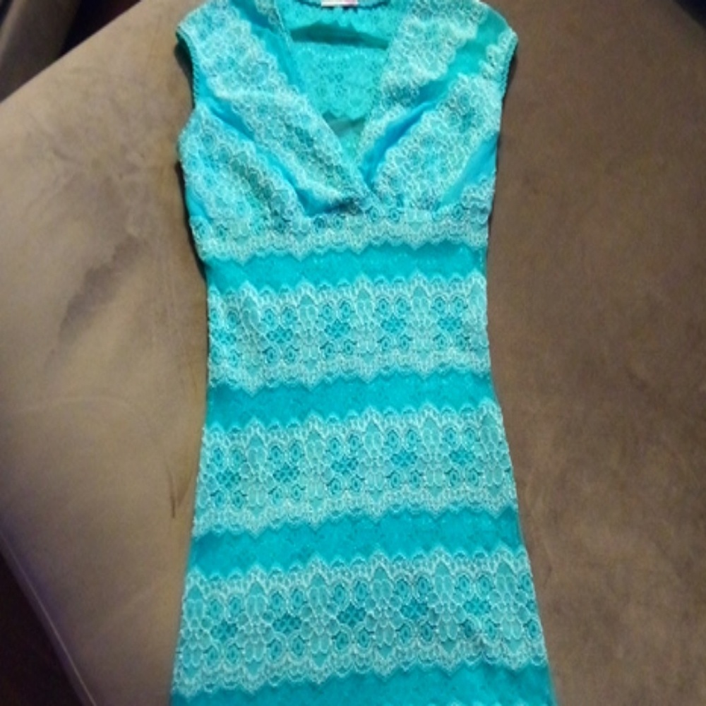 Lacey aqua top